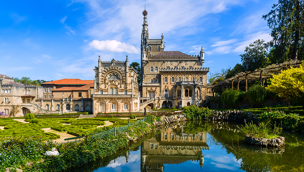Picture of the palace of bussaco in Coimbra Portugal