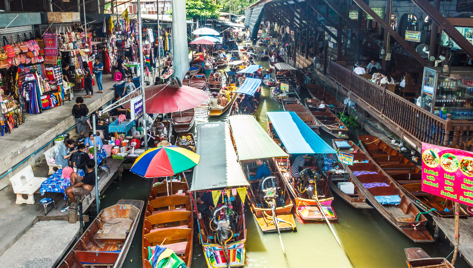Damnoen Saduak Floating Market